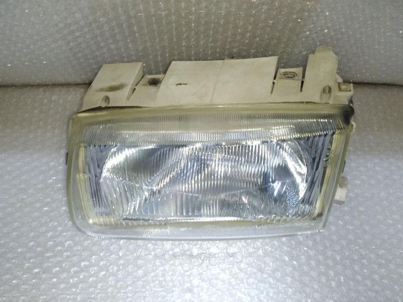 Recambio de faro izquierdo para volkswagen polo berlina (6n1) básico referencia OEM IAM 6N1941015A  