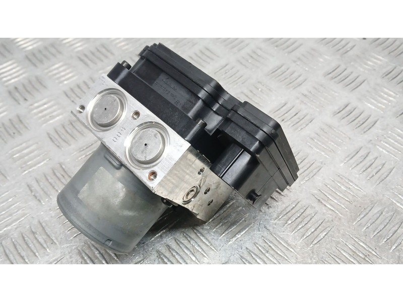 Recambio de abs para kia cee´d (jd) 1.6 crdi 110 referencia OEM IAM 58920A2210 MOBIS A258920500