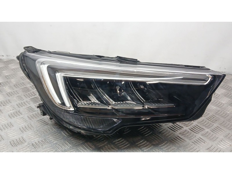 Recambio de faro derecho para opel crossland x / crossland (p17, p2qo) 1.2 (75) referencia OEM IAM 463944839 LED YQ00709880