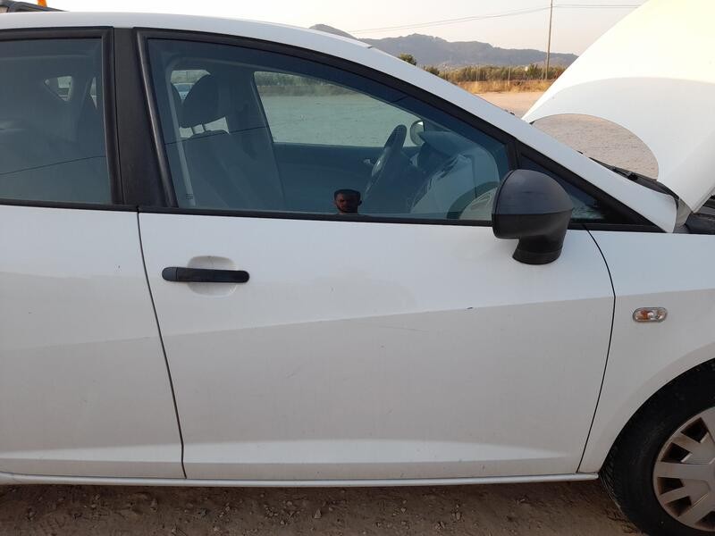 Recambio de puerta delantera derecha para seat ibiza iv (6j5, 6p1) 1.2 referencia OEM IAM 6J4831056  