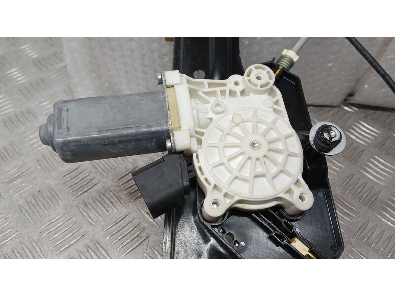 Recambio de elevalunas delantero derecho para bmw x4 (f26) xdrive 20d referencia OEM IAM 7344670S ELECTRICO 5 PINS 7355636E