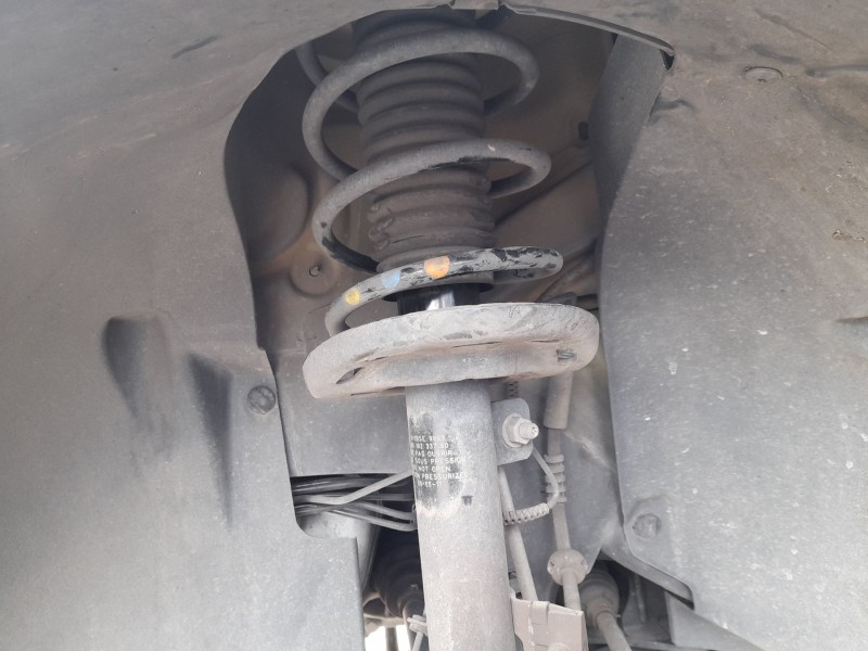 Recambio de amortiguador delantero izquierdo para citroën c-elysee (dd_) 1.2 vti 82 referencia OEM IAM   