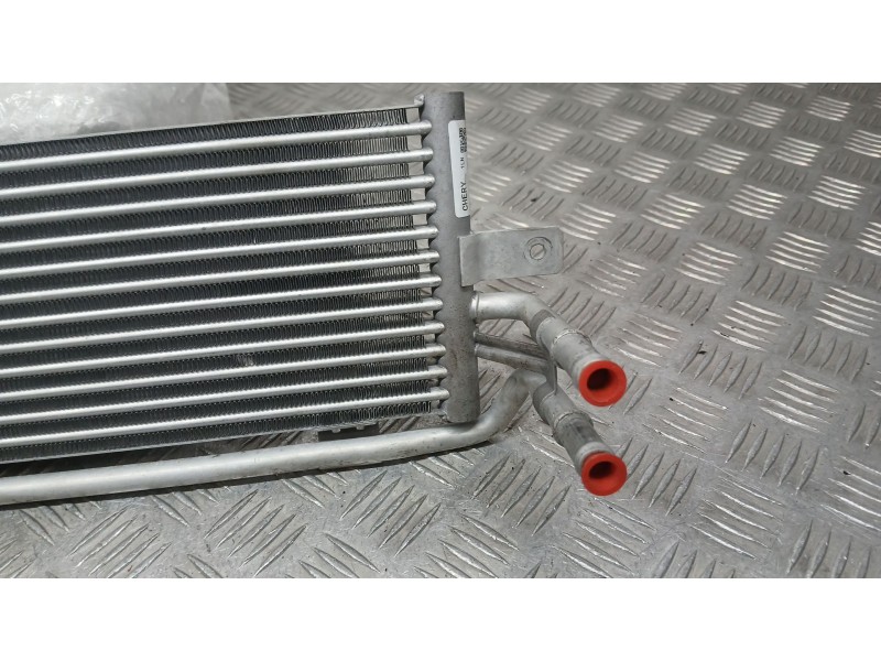 Recambio de radiador aceite para jaecoo 7 phev 1.5 tgdi 255kw referencia OEM IAM 302002058AB  2202411161164