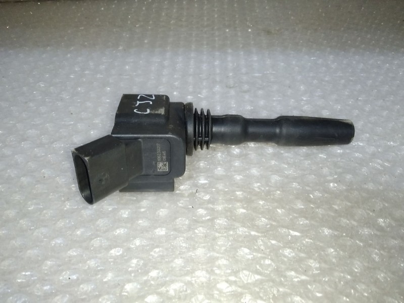 Recambio de bobina encendido para volkswagen polo (6r1) 1.2 tsi referencia OEM IAM 04E905110K 77300010 ELDOR