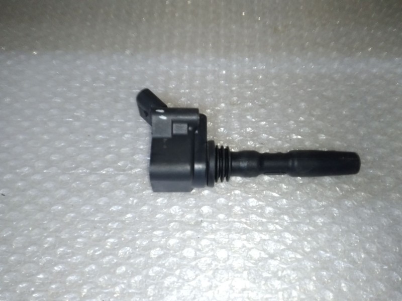Recambio de bobina encendido para volkswagen polo (6r1) 1.2 tsi referencia OEM IAM 04E905110K 77300010 ELDOR