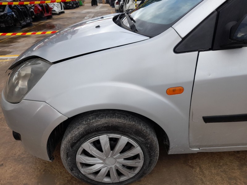 Recambio de aleta delantera izquierda para ford fiesta v (jh_, jd_) 1.4 16v referencia OEM IAM   