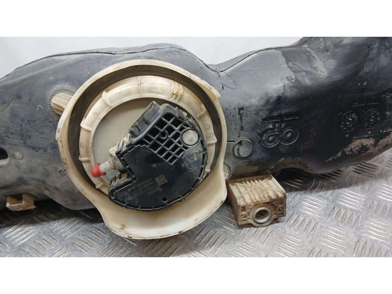 Recambio de deposito adblue para toyota land cruiser prado (_j15_) 2.8 d-4d (gdj150_, gdj155_, gdj150) referencia OEM IAM 778006