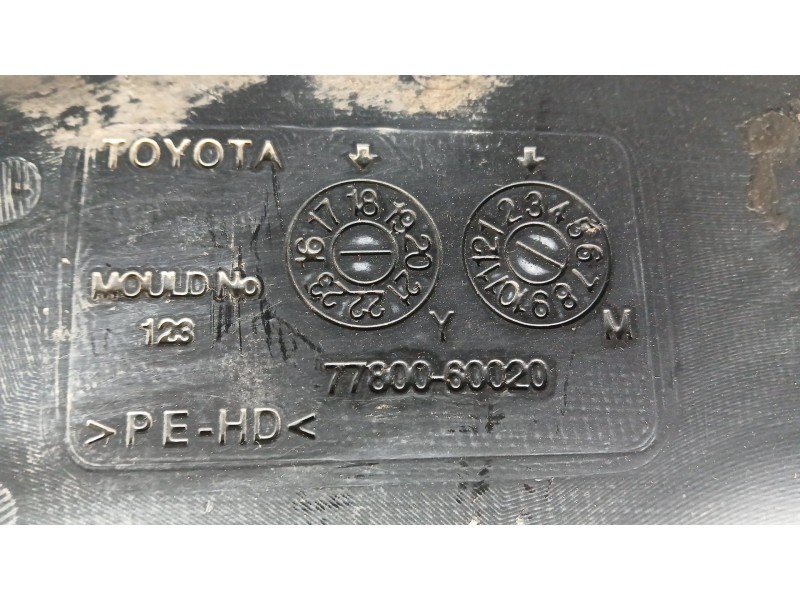 Recambio de deposito adblue para toyota land cruiser prado (_j15_) 2.8 d-4d (gdj150_, gdj155_, gdj150) referencia OEM IAM 778006