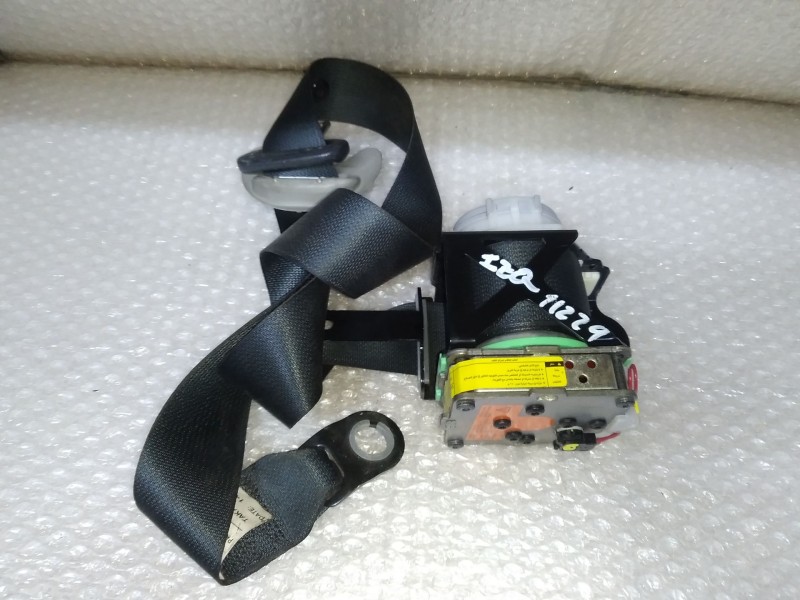 Recambio de pretensor airbag izquierdo para toyota auris luna referencia OEM IAM   