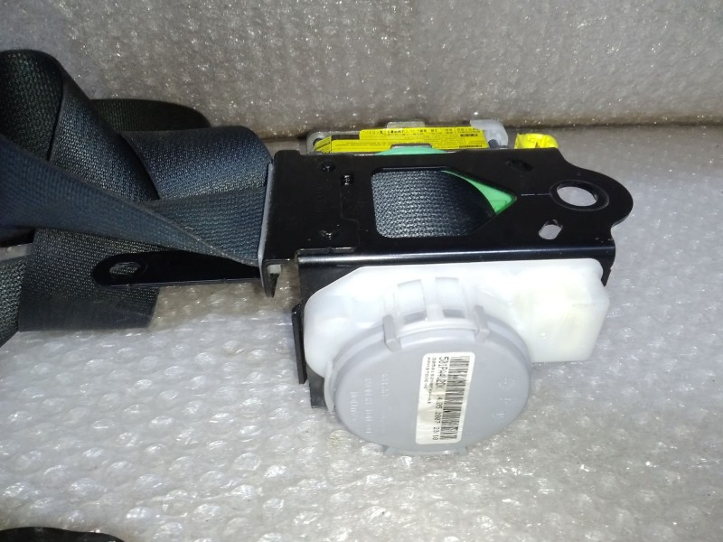 Recambio de pretensor airbag izquierdo para toyota auris luna referencia OEM IAM   