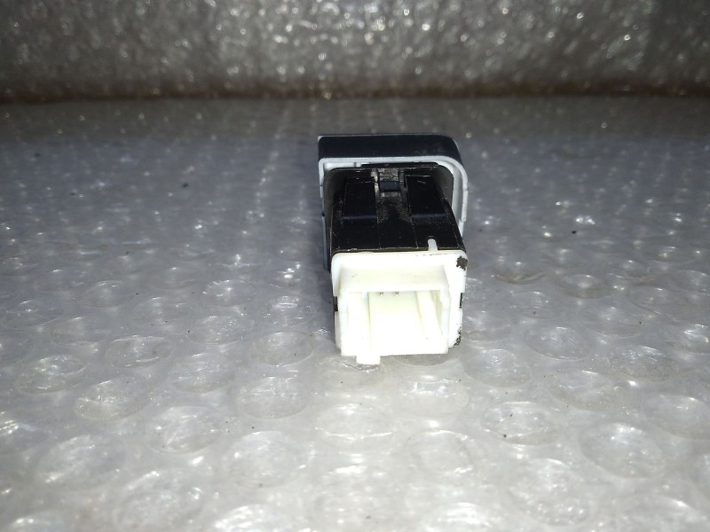 Recambio de warning para peugeot partner kasten furgon referencia OEM IAM 9817043077  