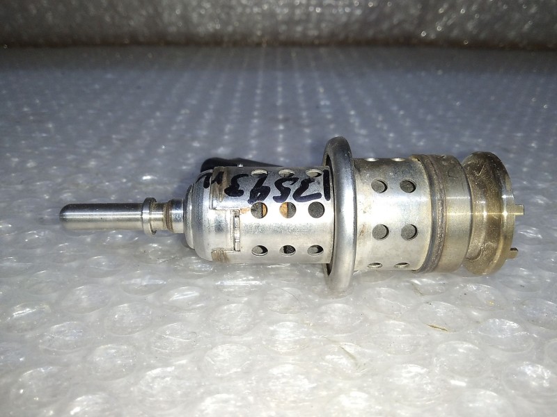 Recambio de inyector adblue para peugeot partner kasten furgon referencia OEM IAM 9813930180  