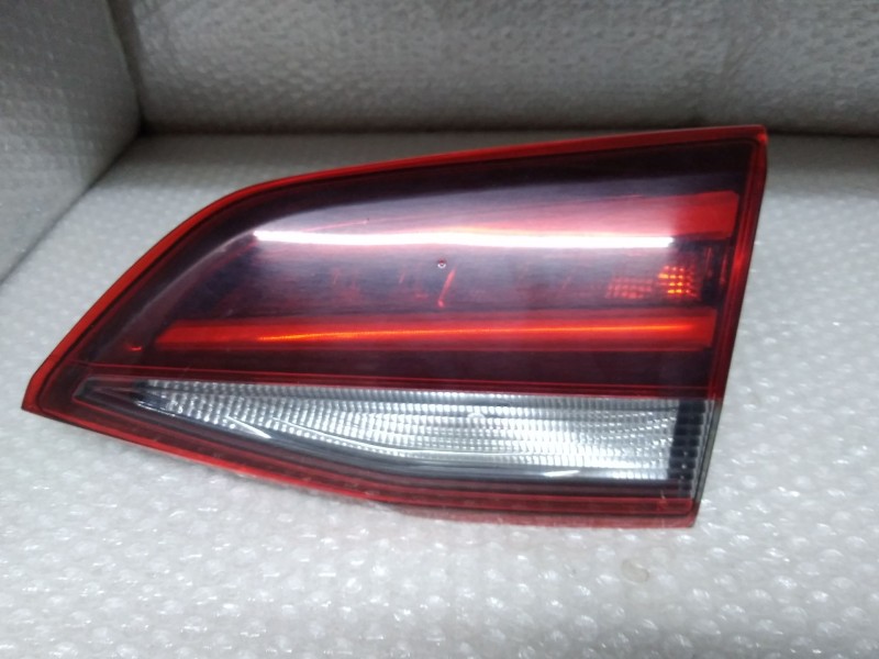 Recambio de piloto trasero derecho para opel astra k sports tourer excellence start/stop referencia OEM IAM 39077383 VALEO INTER