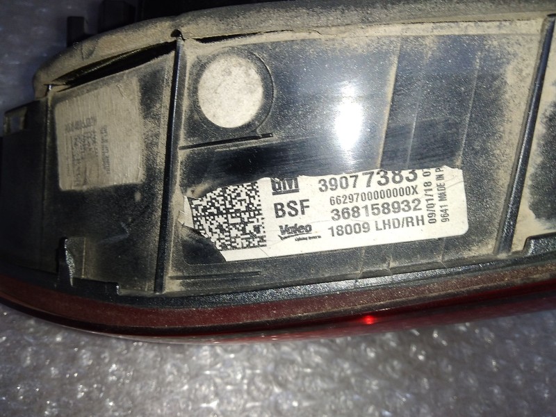 Recambio de piloto trasero derecho para opel astra k sports tourer excellence start/stop referencia OEM IAM 39077383 VALEO INTER