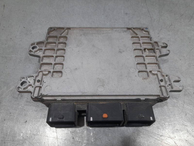 Recambio de centralita motor uce para nissan juke (f15) acenta referencia OEM IAM MEC940390  HITACHI