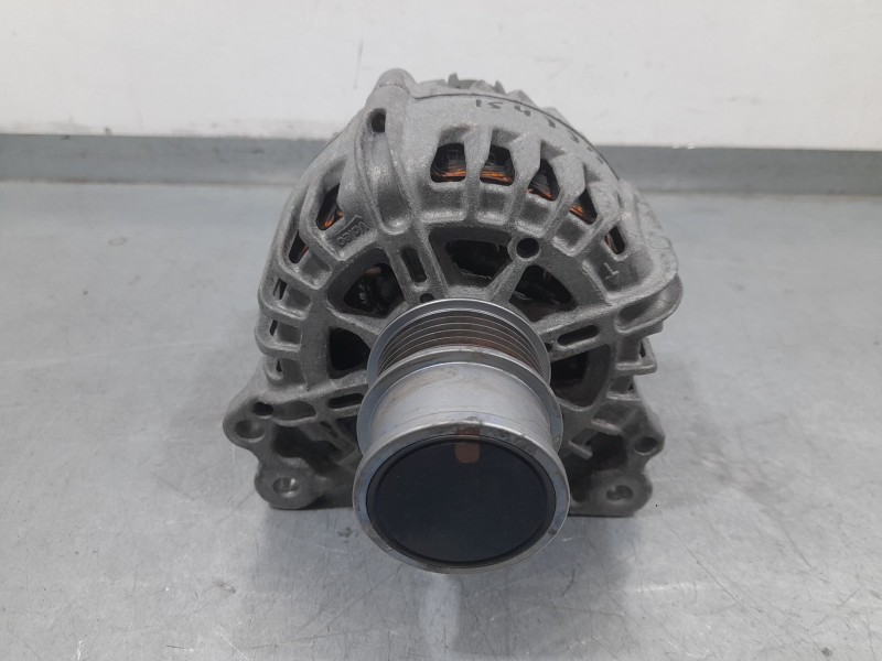 Recambio de alternador para seat leon (5f1) fr referencia OEM IAM 04E903015  