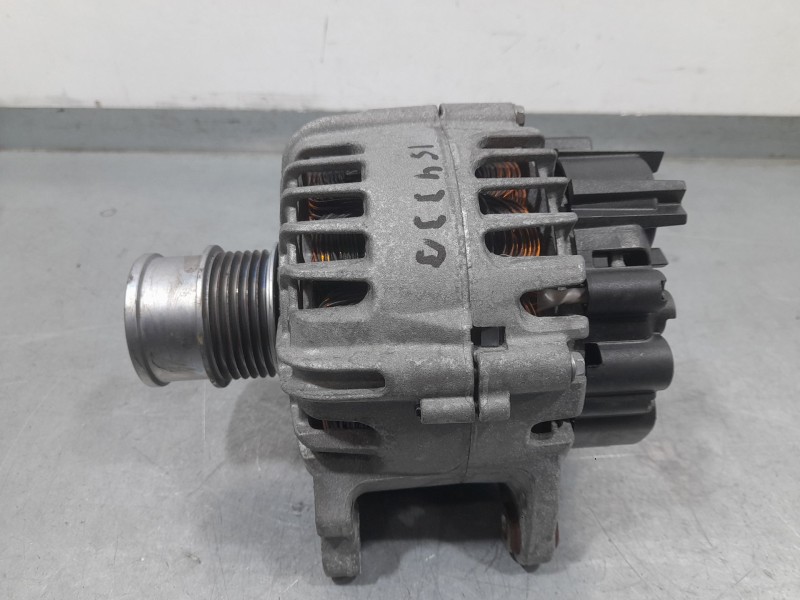 Recambio de alternador para seat leon (5f1) fr referencia OEM IAM 04E903015  