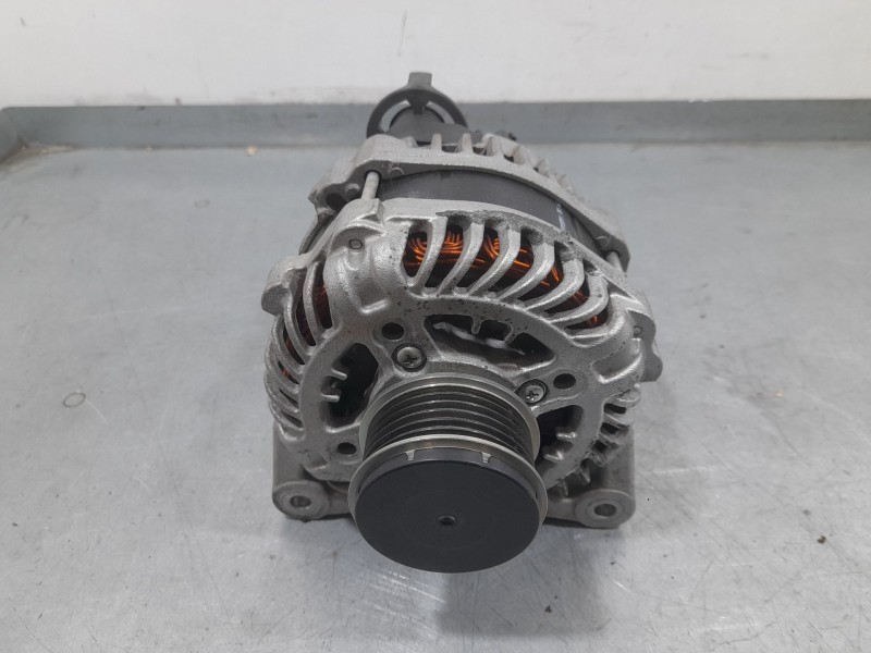 Recambio de alternador para nissan micra v (k14) acenta referencia OEM IAM 231005FD1A  