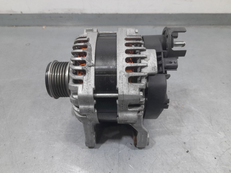 Recambio de alternador para nissan micra v (k14) acenta referencia OEM IAM 231005FD1A  
