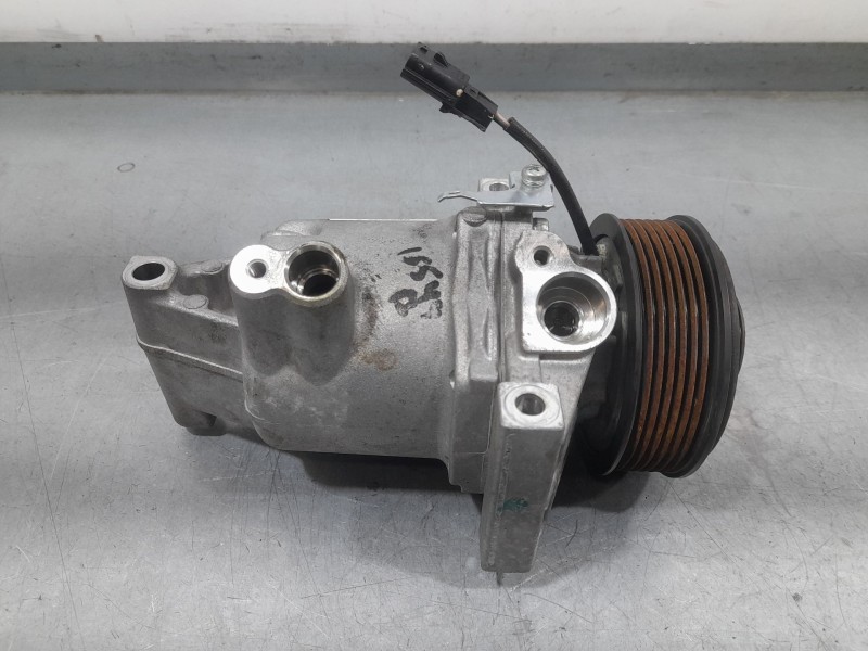 Recambio de compresor aire acondicionado para dacia sandero stepway referencia OEM IAM 926008469R  