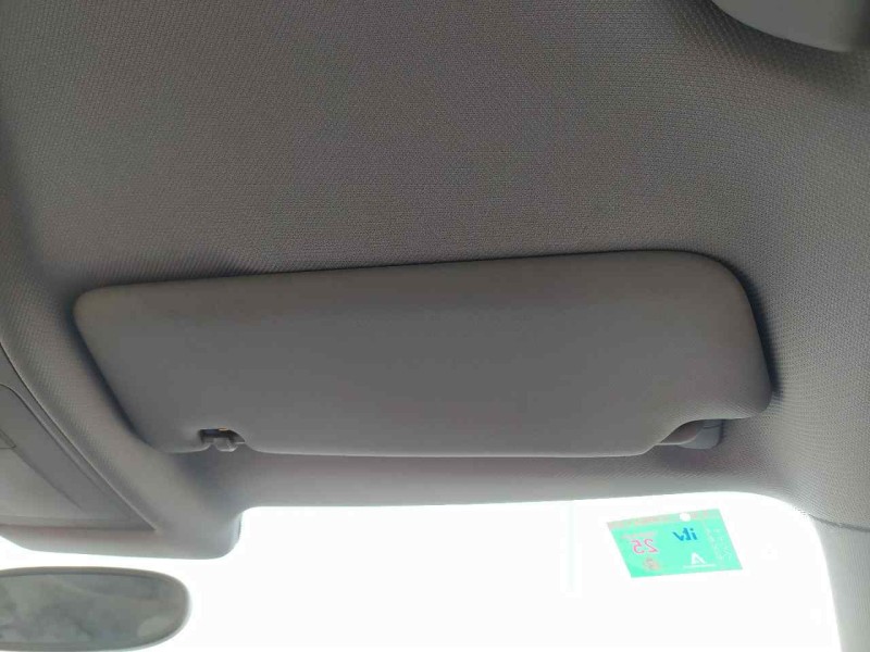 Recambio de parasol derecho para audi a1 (8x) attraction referencia OEM IAM 8K0857552AF  