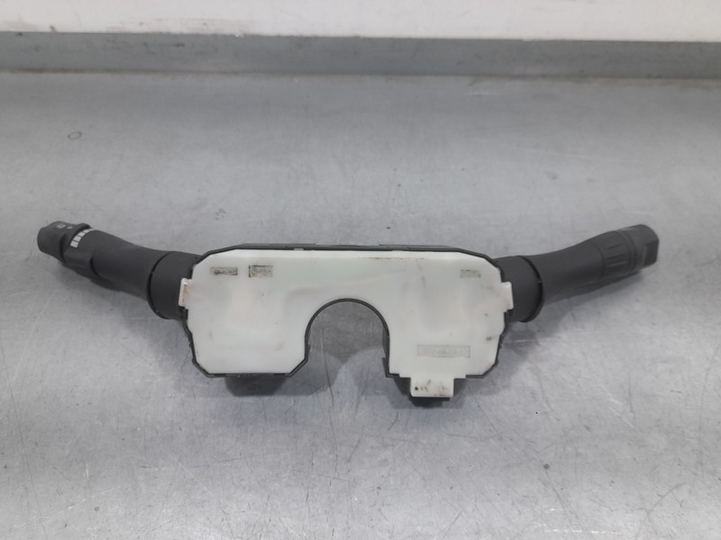 Recambio de mando luces y limpia para nissan juke (f15) acenta referencia OEM IAM 255601KK0A  