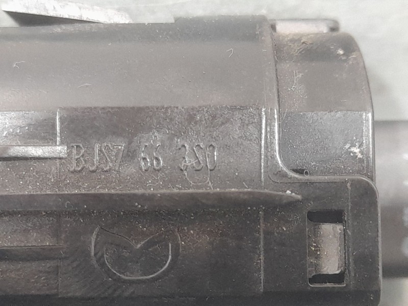 Recambio de boton start/stop para mazda 2 lim. () origin referencia OEM IAM BJS7663S0  