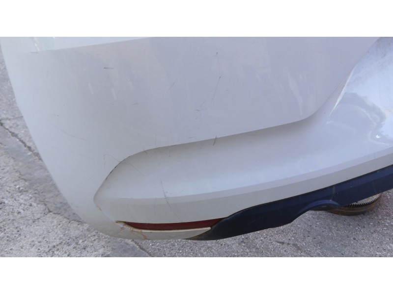 Recambio de paragolpes trasero para renault clio v (b7_) 1.0 lpg (b7mt) referencia OEM IAM 850226333R ROZADO 