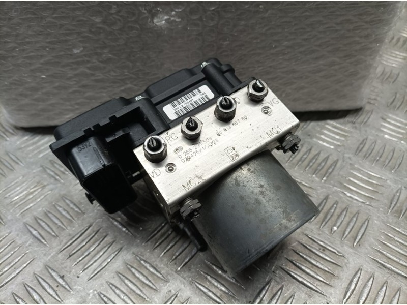 Recambio de abs para citroën c4 berlina collection referencia OEM IAM 9661386780 0265231508 BOSCH