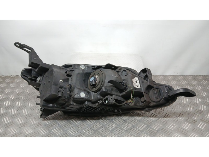 Recambio de faro izquierdo para nissan pulsar hatchback (c13) 1.5 dci referencia OEM IAM 260603ZL5A PULIR KOITO 10018066