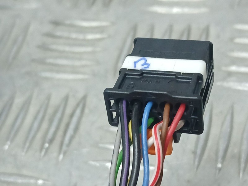 Recambio de retrovisor izquierdo para citroën c4 iii (ba_, bb_, bc_) 1.5 bluehdi 130 (bbyhzb) referencia OEM IAM 1682091180 ELEC