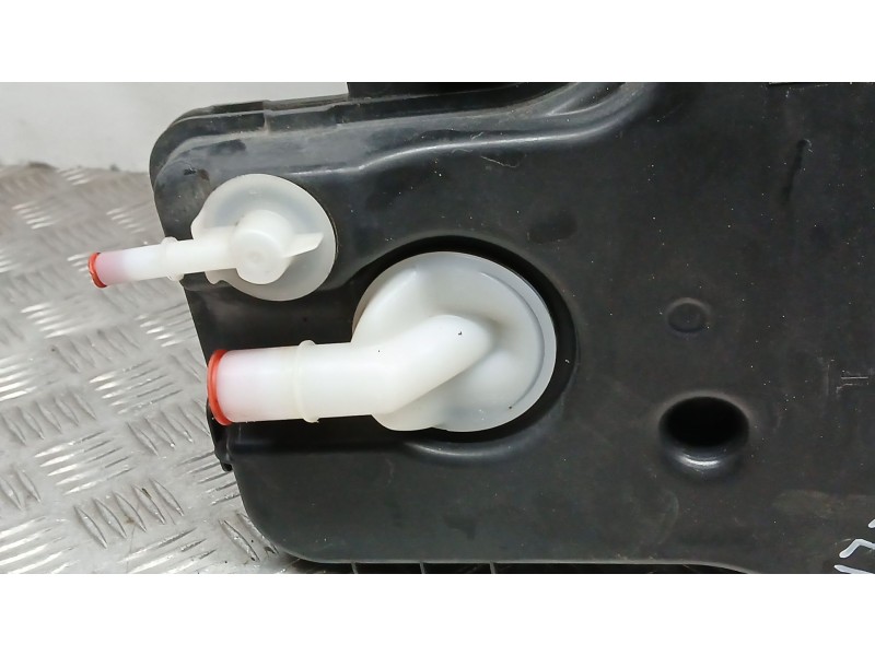 Recambio de deposito adblue para citroën c4 iii (ba_, bb_, bc_) 1.5 bluehdi 130 (bbyhzb) referencia OEM IAM 9833360380  