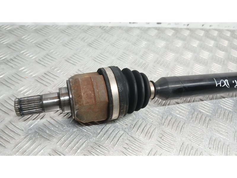 Recambio de transmision delantera derecha para kia cee´d (jd) 1.6 crdi 110 referencia OEM IAM 49501A6100  