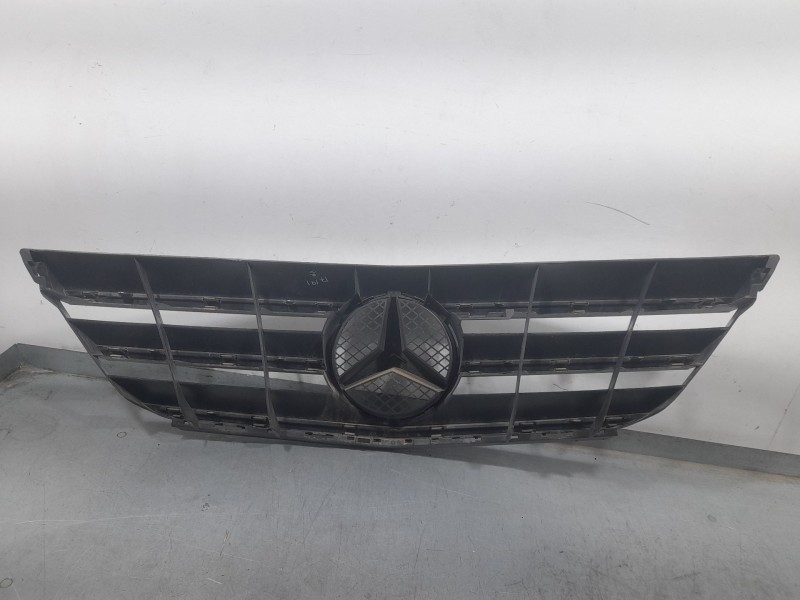 Recambio de rejilla delantera para mercedes-benz clase b sports tourer (w245) b 180 cdi (245.207) referencia OEM IAM 1698802183 
