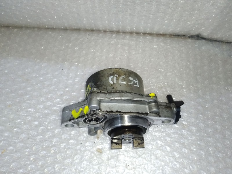 Recambio de depresor freno / bomba vacio para ford fiesta (cb1) 1.4 tdci cat referencia OEM IAM 7281440901  PIERBURG