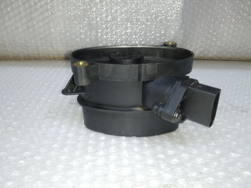 Recambio de caudalimetro para bmw x5 (e53) 3.0 d referencia OEM IAM 77870760 BOSCH 0928400468