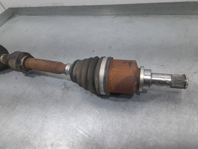 Recambio de transmision delantera izquierda para dacia sandero stepway referencia OEM IAM 391011411R  NEXTEER