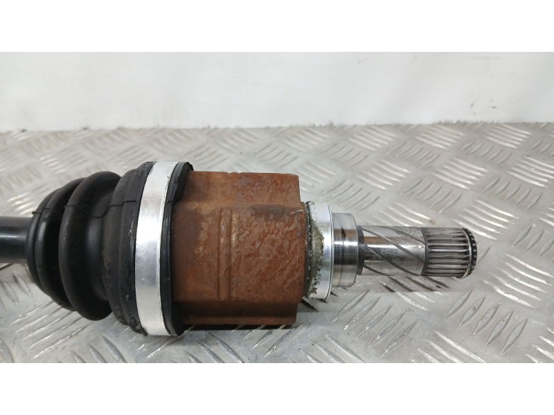 Recambio de transmision delantera izquierda para nissan pulsar hatchback (c13) 1.5 dci referencia OEM IAM 391013ZN0B  