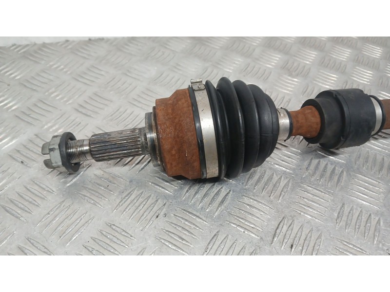 Recambio de transmision delantera izquierda para dacia sandero iii 1.0 tce 90 referencia OEM IAM 391011411R  