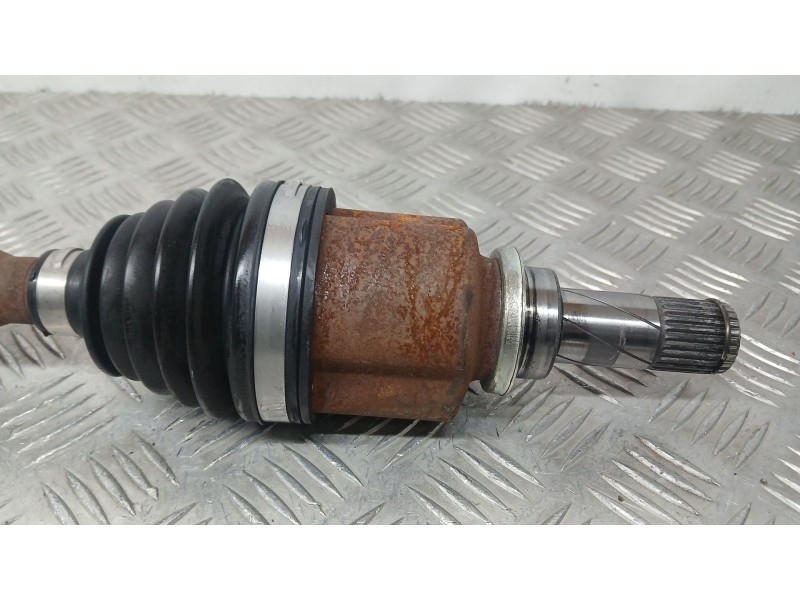 Recambio de transmision delantera izquierda para dacia sandero iii 1.0 tce 90 referencia OEM IAM 391011411R  