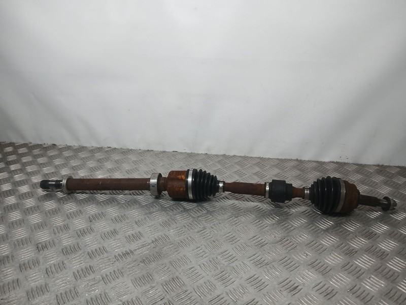 Recambio de transmision delantera derecha para dacia sandero iii 1.0 tce 90 referencia OEM IAM 391003037R  