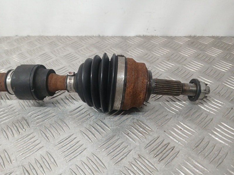 Recambio de transmision delantera derecha para dacia sandero iii 1.0 tce 90 referencia OEM IAM 391003037R  