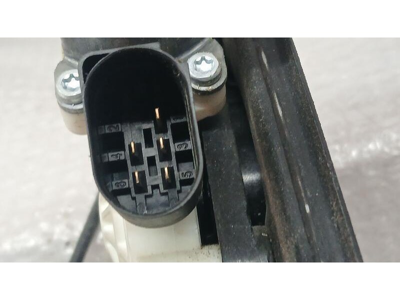 Recambio de elevalunas delantero izquierdo para bmw x4 (f26) xdrive 20d referencia OEM IAM 51337355635 ELECTRICO 5 PINS ELECTRIC