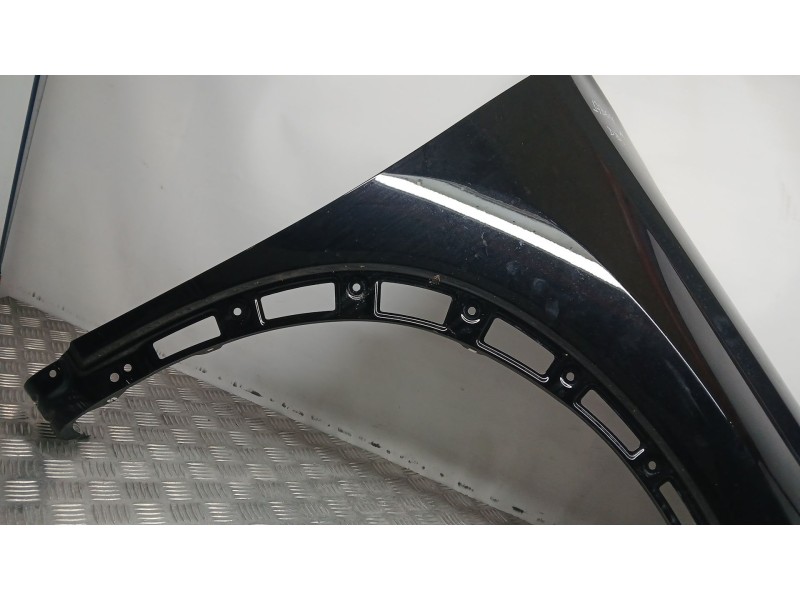 Recambio de aleta delantera derecha para jaecoo 7 phev 1.5 tgdi 255kw referencia OEM IAM  SIN REFERENCIA 