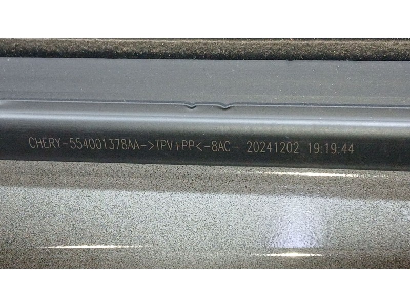 Recambio de puerta trasera derecha para jaecoo 7 phev 1.5 tgdi 255kw referencia OEM IAM 554001378AA  