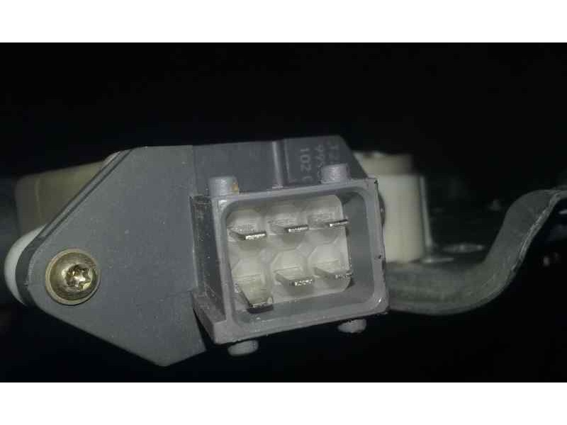 Recambio de elevalunas delantero derecho para toyota avensis berlina (t25) 1.8 sol berlina (5-ptas) referencia OEM IAM  6 PINS E