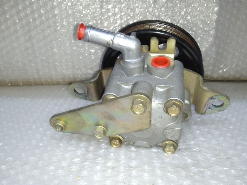 Recambio de bomba direccion para nissan x-trail (t30) edition elegance referencia OEM IAM 6X134153 8H305 UNISIA JECS