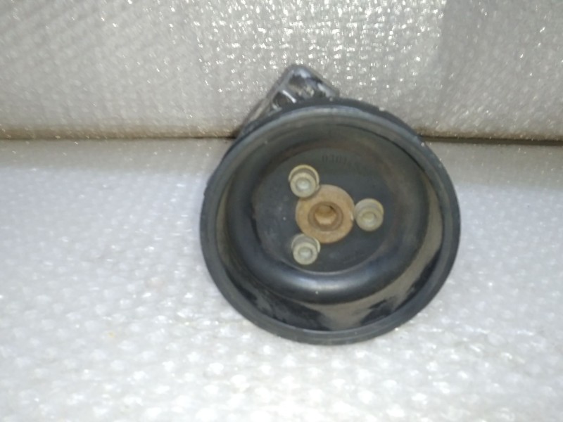 Recambio de bomba direccion para volkswagen polo berlina (6n2) conceptline referencia OEM IAM 032145157A  ZF