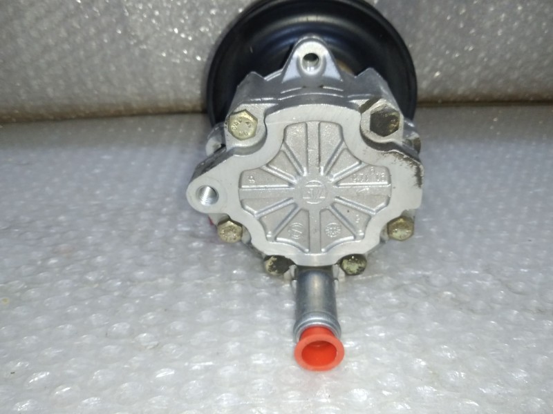 Recambio de bomba direccion para volkswagen polo berlina (6n2) conceptline referencia OEM IAM 032145157A  ZF