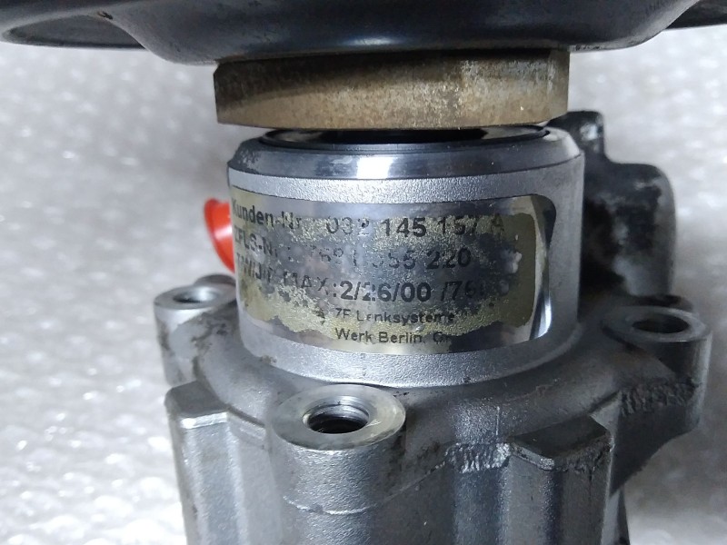 Recambio de bomba direccion para volkswagen polo berlina (6n2) conceptline referencia OEM IAM 032145157A  ZF